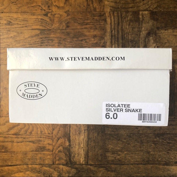 Steve Madden Isolate Silver Heels - Picture 6 of 6